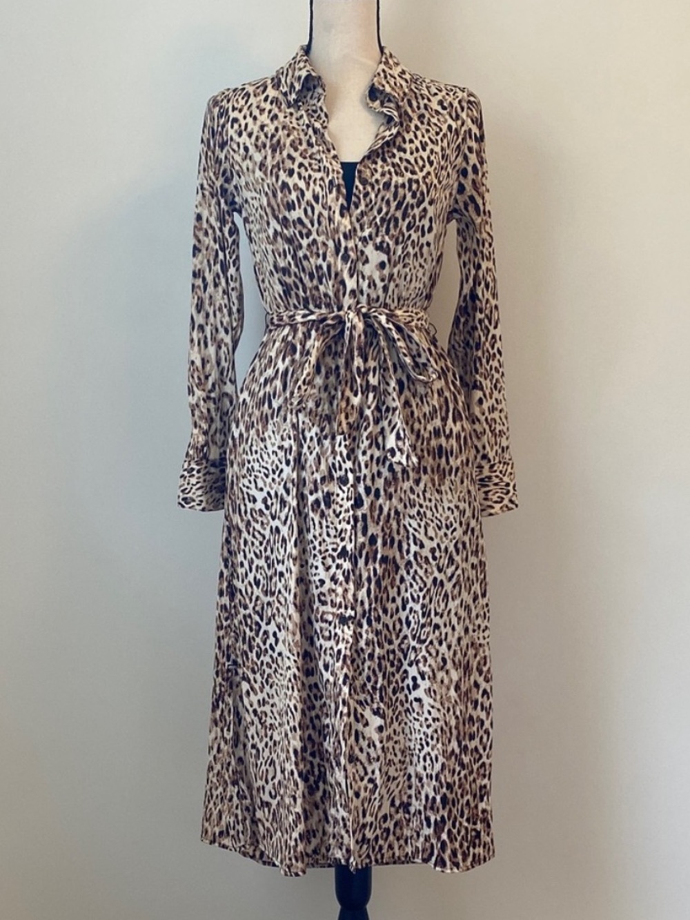 BR Factory Midi Shirt Dress w/Black Slip & Pockets in Cream & Black Animal Print - Picture 2 of 7